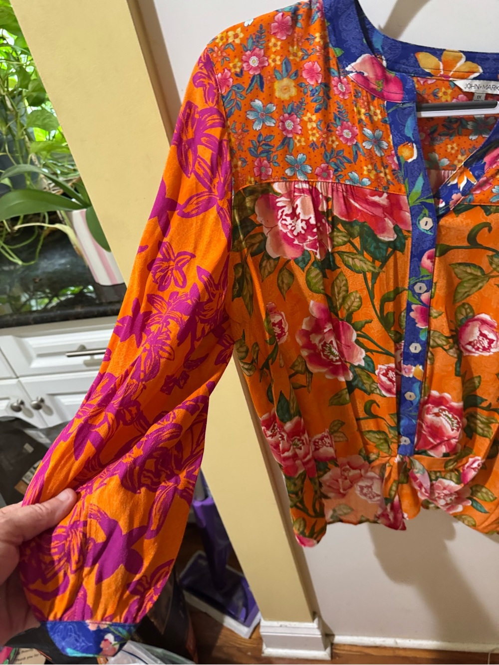 John Mark Orange Floral Button-Front Blouse with Pink Blooms - Picture 2 of 9